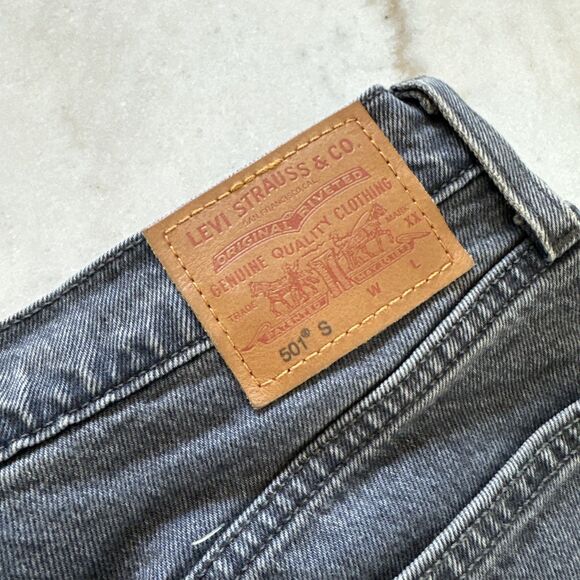 Levis 501 S Jeans Womens 26 Black Skinny Premium Denim Button Fly Distressed - Picture 3 of 8